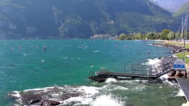 Prachtig Gardameer Italië Het Gardameer Italiaans Lago Garda Lago Benaco — Stockvideo