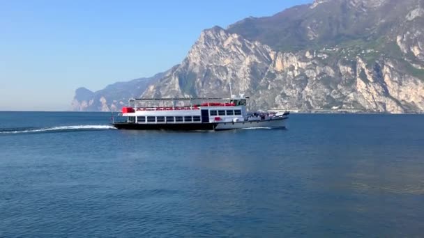Gyönyörű Garda Olaszországban Garda Olasz Lago Garda Vagy Lago Benaco — Stock videók