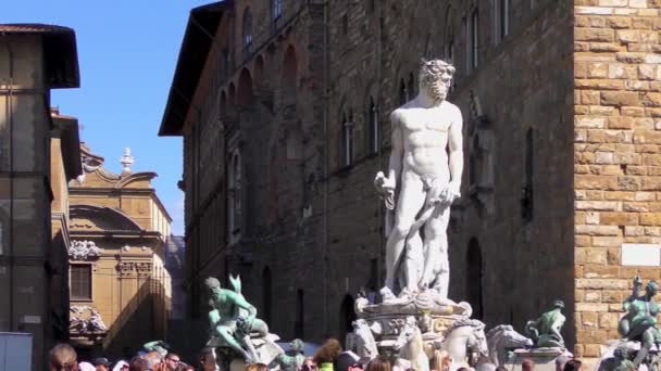 Florenz Italien April 2015 Unbekannte Auf Der Piazza Della Signoria — Stockvideo