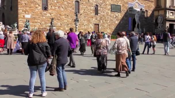 Blorence Italien April 2015 Oidentifierade Personer Piazza Della Signoria Den — Stockvideo