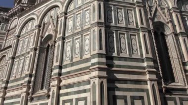 Cattedrale di Santa Maria del Fiore (Türkçe: Çiçek Aziz Mary Katedrali) İtalya 'nın Floransa kentinde bulunur. 4K görüntü