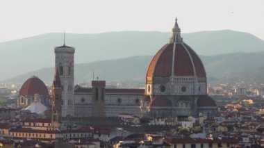 Floransa, gün batımından önce, Piazzale Michelangelo 'dan görüldüğü gibi, 4K görüntü..