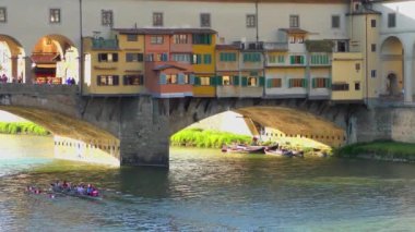 İtalya Floransa 'da Ponte Vecchio köprüsü. Ponte Vecchio (