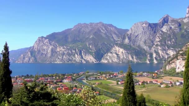 Vacker Gardasjö Italien Gardasjön Italienska Lago Garda Eller Lago Benaco — Stockvideo