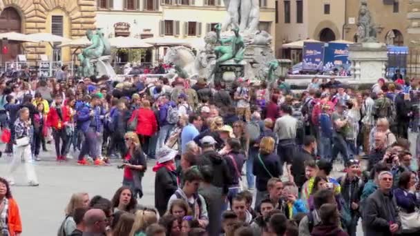 Florenz Italien April 2015 Unbekannte Eingang Der Uffizien Florenz Italien — Stockvideo