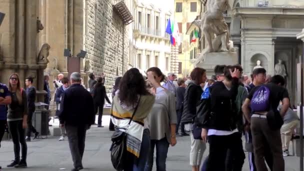 Florence Italy Nisan 2015 Uffizi Galerisi Nin Girişinde Kimliği Belirsiz — Stok video