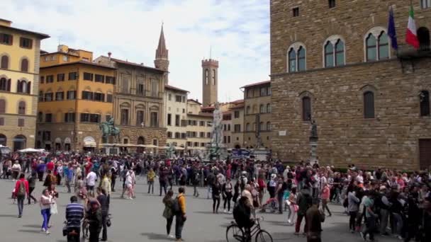 Florencia Italia Abril 2015 Personas Identificadas Entrada Galería Uffizi Abril — Vídeo de stock