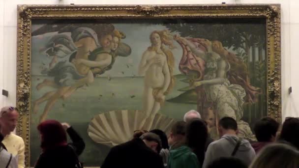 이탈리아 피렌체 우피치 미술관에 산드로 보티첼리의 비너스의 탄생을 사람들의 — 비디오