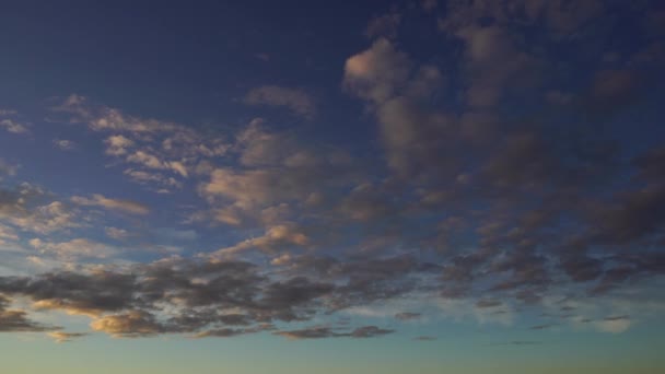 Solnedgång Moln Himlen Panorering Effekt — Stockvideo