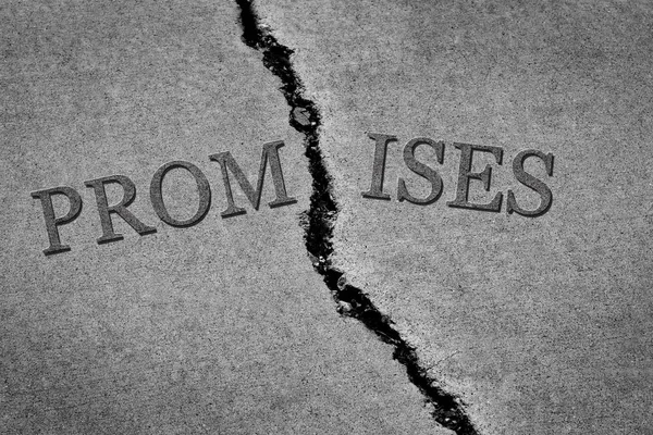 Broken Promises Breached Agreement Dishonesty — Stock Photo, Image