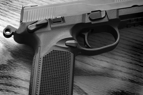 Closeup Pistole Pistole Spoušť Pro Střelbu Sebeobrany Nebo Vojenskou — Stock fotografie
