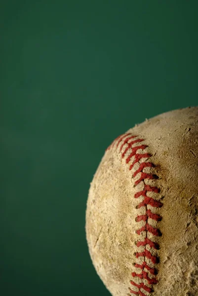 Vecchio Baseball Indossato Con Texture Pelle Sport Ricreazione — Foto Stock