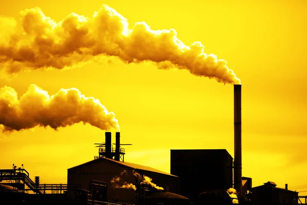 Vervuiling Rook Afkomstig Van Schoorstenen Van Fabrieken Elektriciteitscentrales — Stockfoto