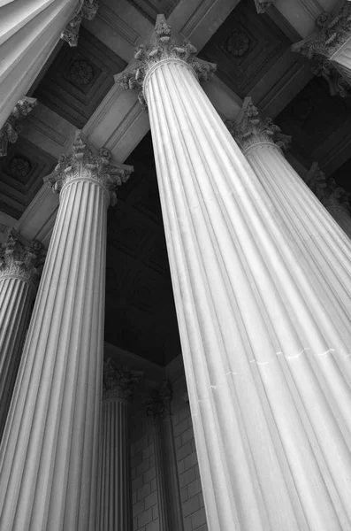 Colunas Sobre Museu Edifício Tribunal — Fotografia de Stock