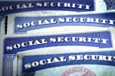Sosyal Güvenlik Kartları Birleşik Devletler Yaşlılarına Yardım Sembolize Ediyor