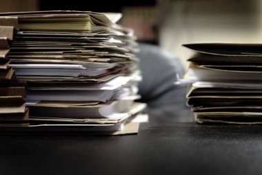 Dosya ve klasörleri masaüstü Resepsiyon iş çalışma kağıtları düzenlemek için