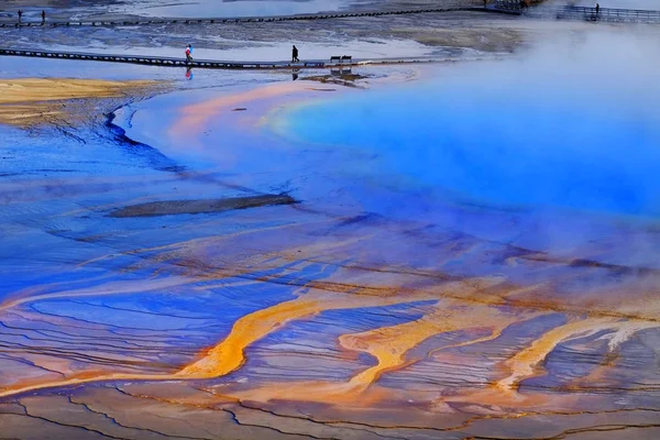 Grand Prismatic Spring Yellowstone National Park Tourists Viewin — Stock Photo, Image