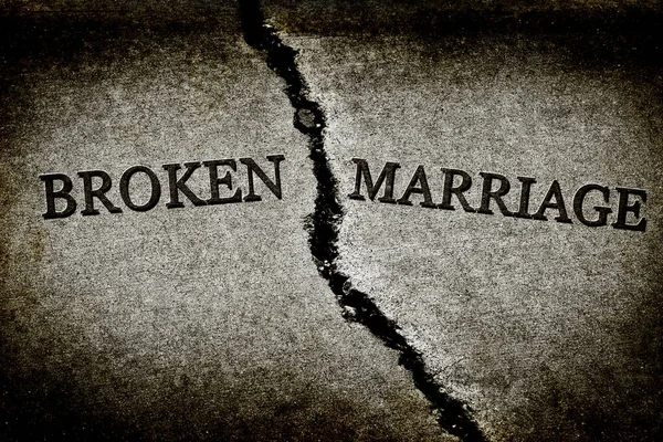 Brutna Äktenskap Skilsmässa Par Slits Sönder Genom Förstörd Relation — Stockfoto