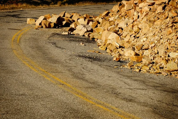 Rock Avalance Weg Rijden — Stockfoto