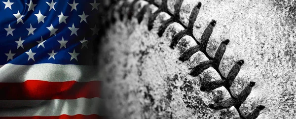 American Flag Mit Alten Abgetragenen Baseball Mit Leder Textur Spiel — Stockfoto