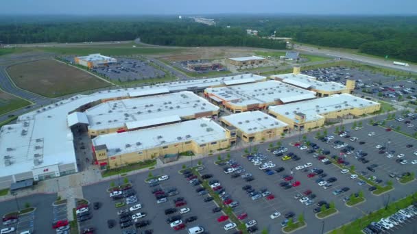 Filmagens Zangão Aéreo Rolo Saída Lojas Little Rock Arkansas Usa — Vídeo de Stock