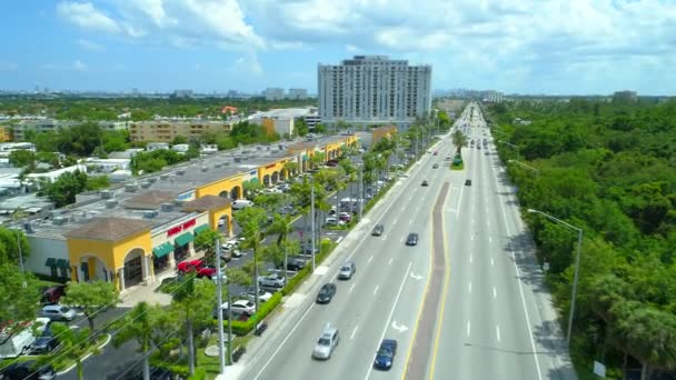 Centro Comercial Aerial Video Strip Mall Miami Florida — Vídeos de Stock