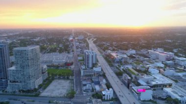 Havadan görüntüleri Miami mimari Midtown Downtown 4k