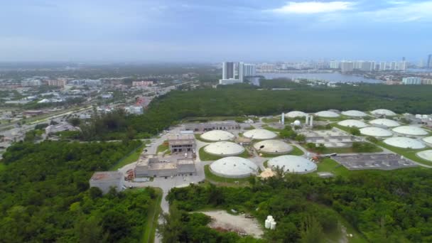 Planta Purificación Agua Vídeo Aéreo North Miami Florida Usa — Vídeo de stock