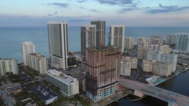 Hava video vinçler ve kınamak inşaat Hallandale Florida