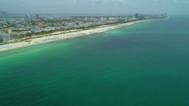 Aerial Tilt Upp Avslöja Miami Beach Usa — Stockvideo