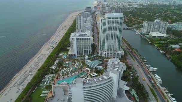 Hotéis Vídeo Aéreos Resorts Condomínios Miami Beach Collins Avenue — Vídeo de Stock