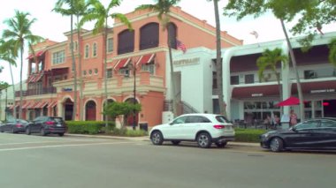 Napoli şehir merkezindeki alışveriş ve yaşam tarzı yemek bölgesi