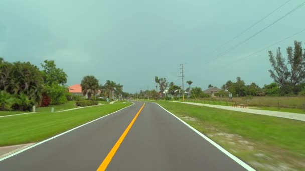 Residencial Bairro Rua Marco Island Florida Estrada Recém Pavimentada — Vídeo de Stock