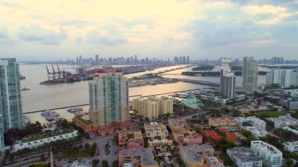 美国迈阿密海滩史诗般的空中画面 — 图库视频影像