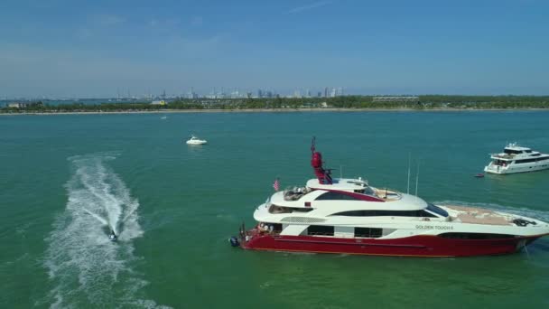 Miami Usa Julio 2018 Aerial Drone Shot Luxury Super Yacht — Vídeos de Stock
