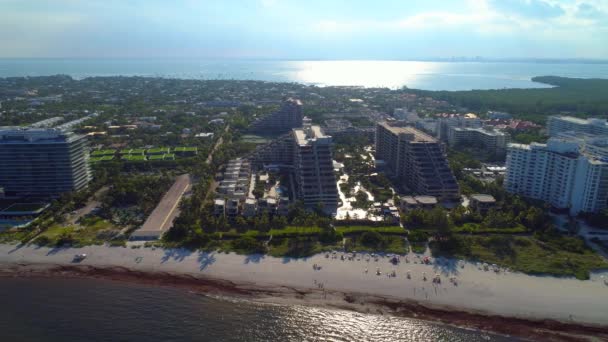Hoog Contrast Luchtfoto Drone Video Key Biscayne Beach Florida — Stockvideo
