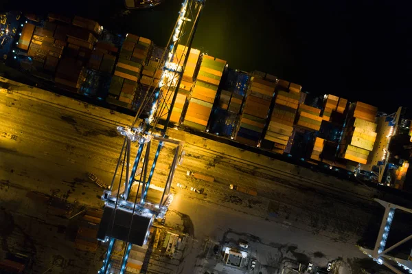 産業貨物港の航空写真は真上から撮影 — ストック写真