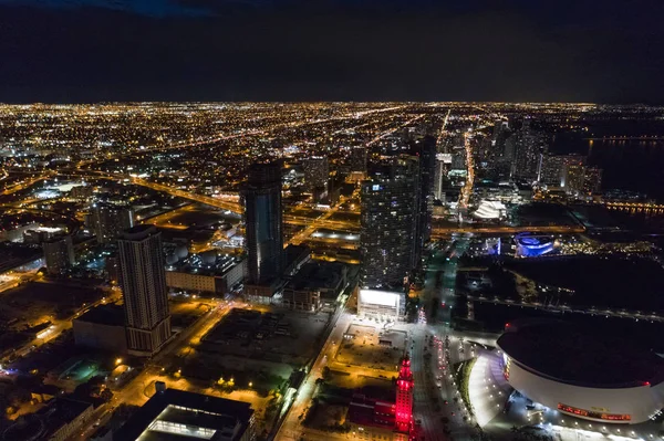 Imagem Drone Aéreo Downtown Miami Florida Noite — Fotografia de Stock