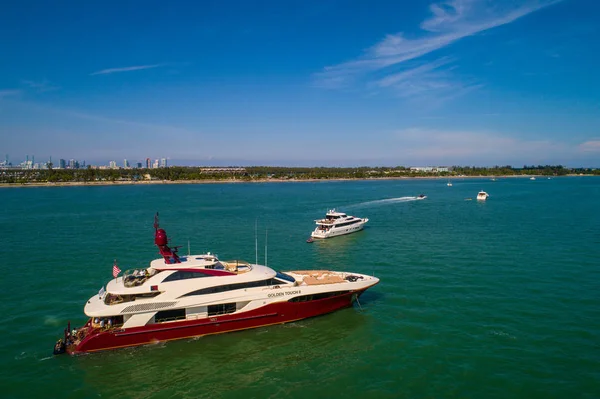 Miami Florida Usa Juli 2018 Aerial Bild Motor Yacht Golden — Stockfoto
