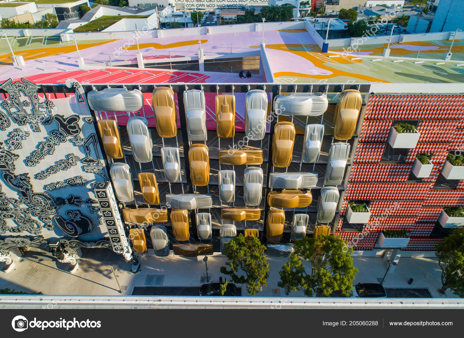 Miami Florida Usa July 2018 Art Garage Miami Design District – Stock  Editorial Photo © felixtm #205060334