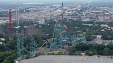 Hava video üzerinde altı bayrakları Texas roller coaster Tema Parkı