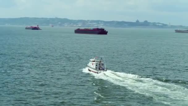 Hsv オスプレイ ニューヨーク調査船の空撮 — ストック動画