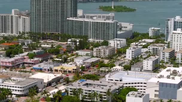 Malownicze Antenowe Drone Nagrania Miami Beach Apartamentów Mieszkalnych Przez Biscayne — Wideo stockowe