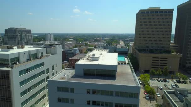 Aerial Downtown Baton Rouge Inga Logotyper — Stockvideo