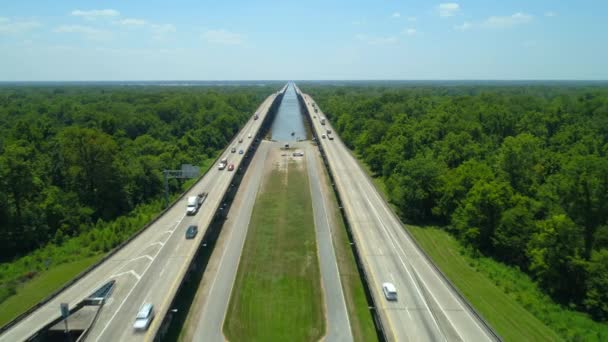 Luchtfoto Drone Video Van I10 Atchafalaya Rivier Natuur Behouden Louisiana — Stockvideo