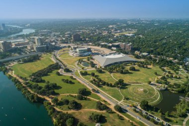 Auditorium Shores adlı şehir Lake Büyükşehir Park hava uçak fotoğrafı