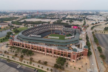 Arlington, Texas, Amerika Birleşik Devletleri - 1 Ağustos 2018: Hava dron görüntü dünya hayat Stadyumu Arlington Texas