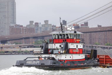 New York'ta James William Chesapeake Va römorkör görüntüsünü