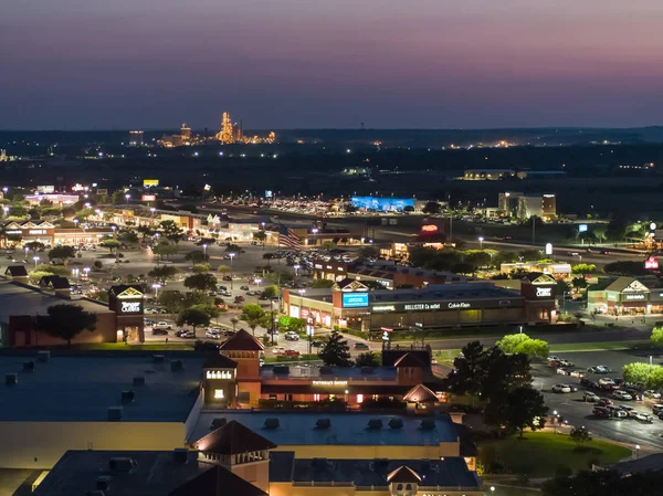 Immagine Aerea Dei Negozi Outlet San Marcos Texas Crepuscolo Notte — Foto Stock