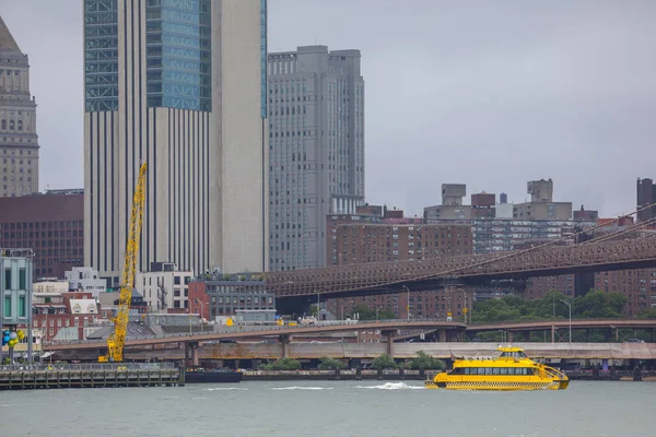 Obrázek New Yorku Scény Vodním Taxi Řece — Stock fotografie